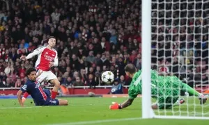 HLV PSG thừa nhận bị Arsenal áp chế