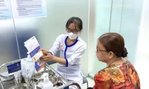 Tiêm vaccine thủy đậu bao lâu mới tiêm tiếp zona thần kinh?