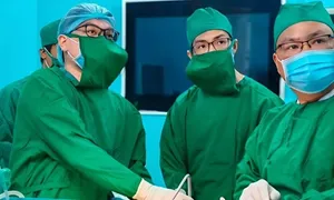 Thủng dạ dày ở tuổi 15 Thủng dạ dày ở tuổi 15