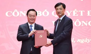 Bí thư Nghệ An làm Phó bí thư Thành ủy Hà Nội